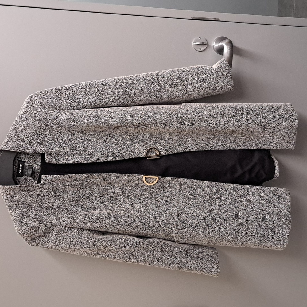 DKNY Black and White Textured Jacket 4P
